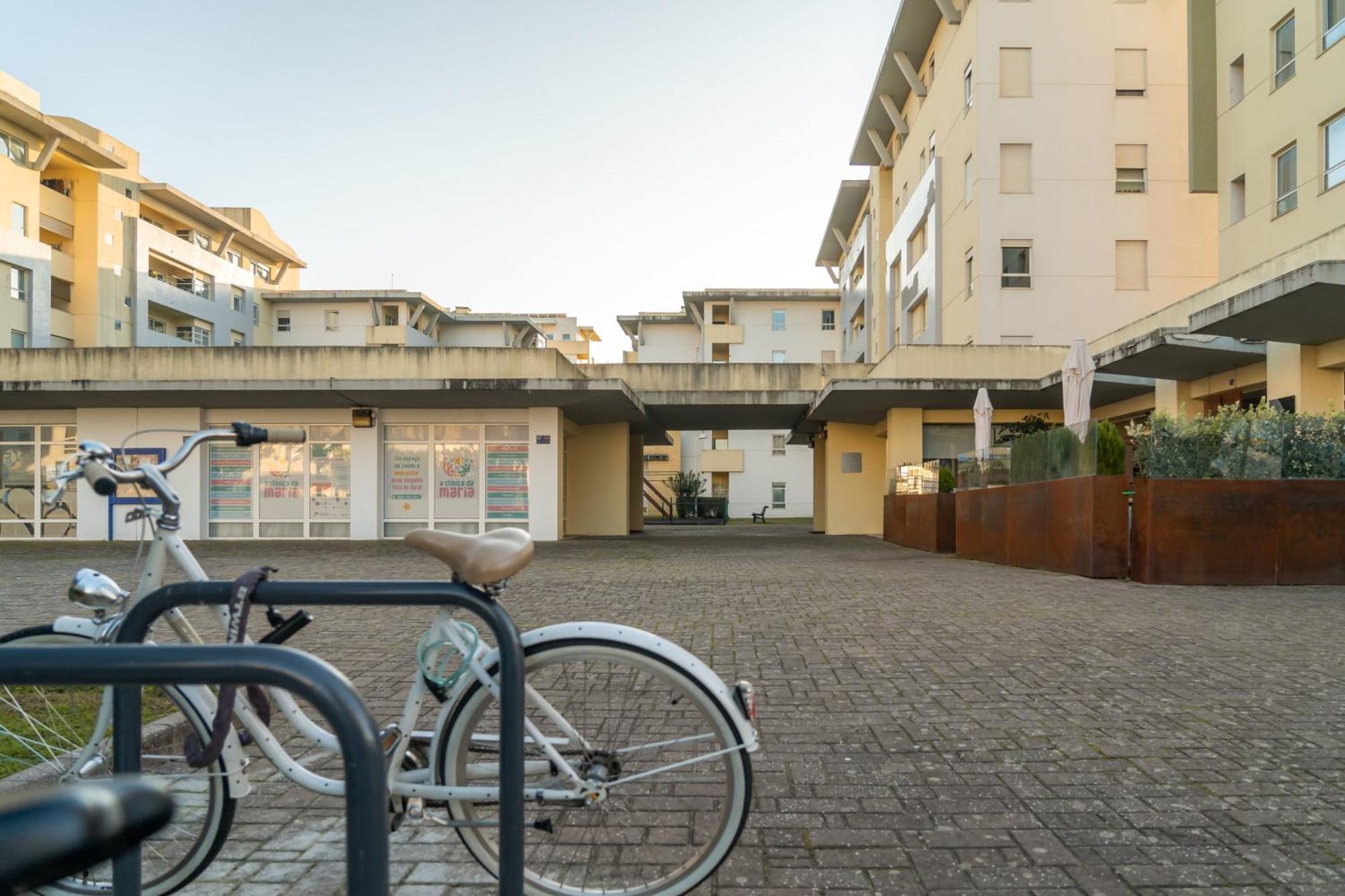 Apart T3 Com Piscina Tenis Ginasio E Parq Infant Lisabona Exterior foto